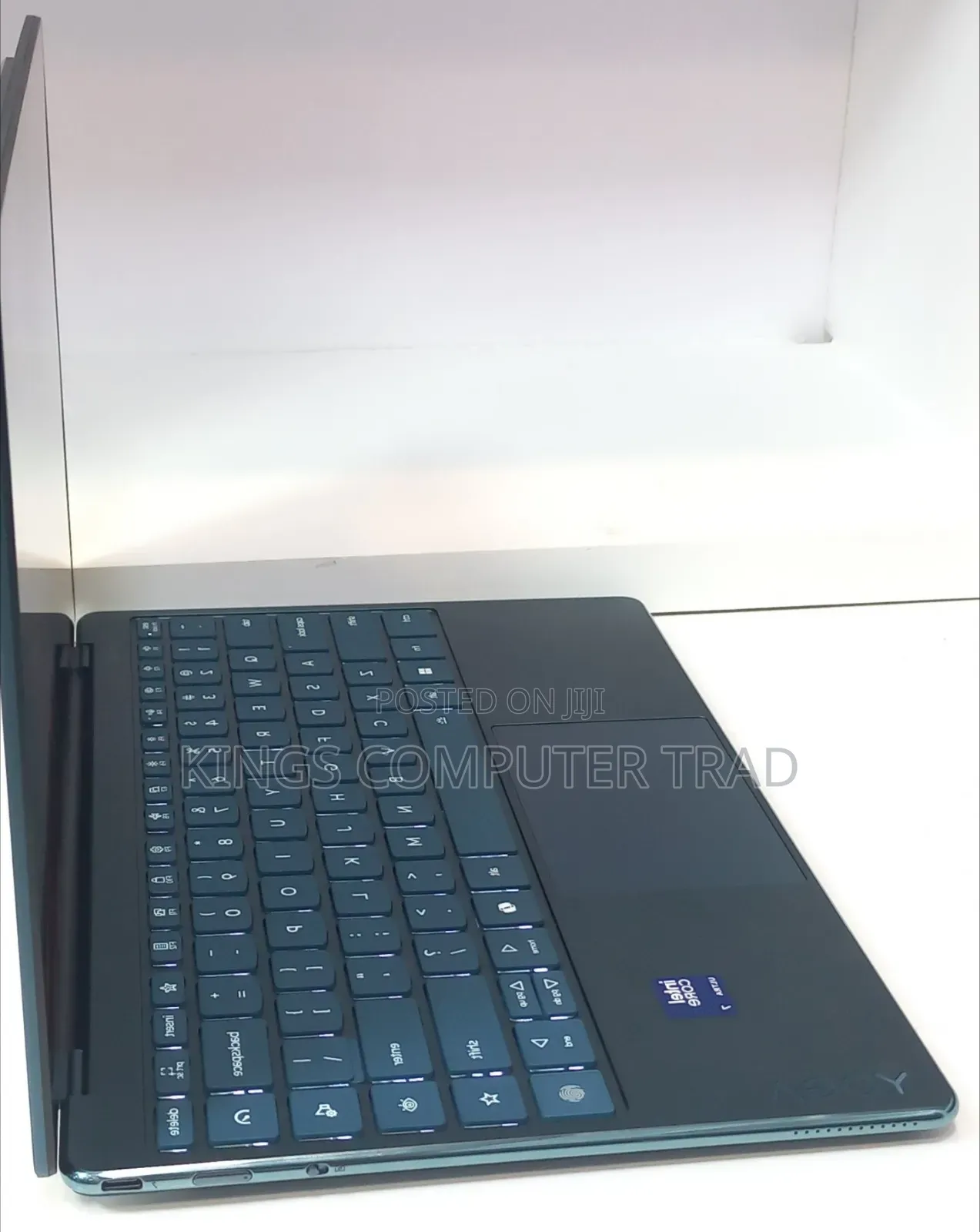 New Laptop Lenovo Yoga 7i 16GB Intel Core Ultra 7 SSD 512GB