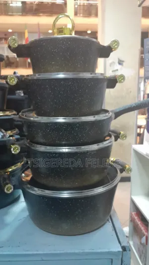 Enሜሌክ የቤት እቃዎች