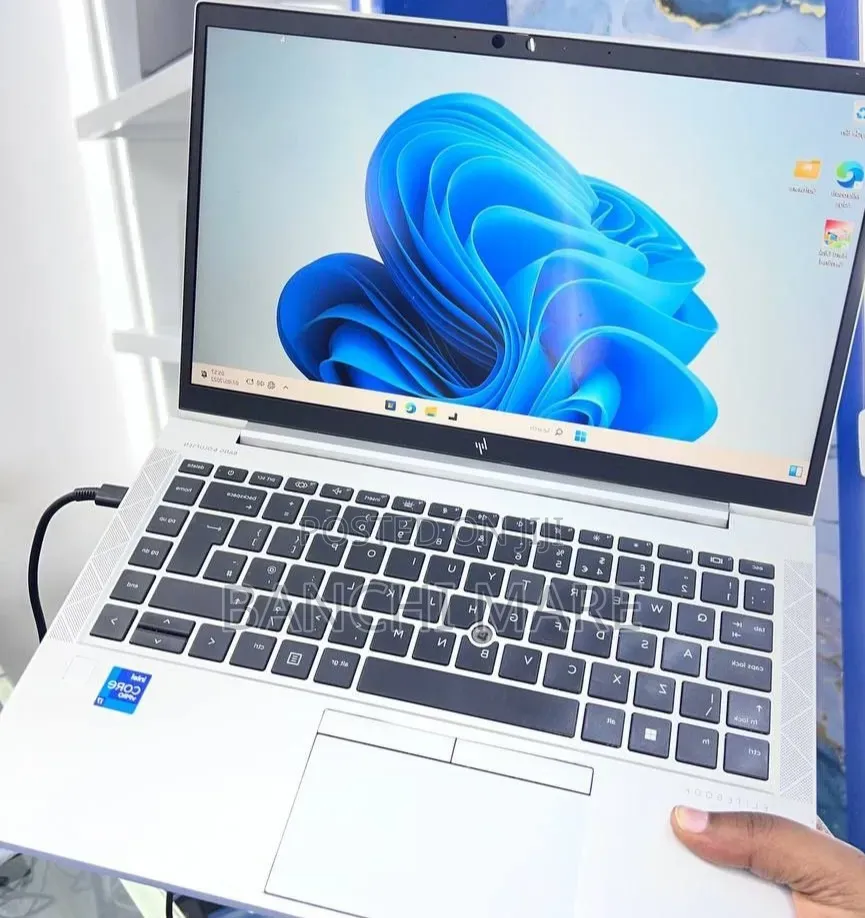 New Laptop HP EliteBook 840 G8 16GB Intel Core i7 SSD 512GB