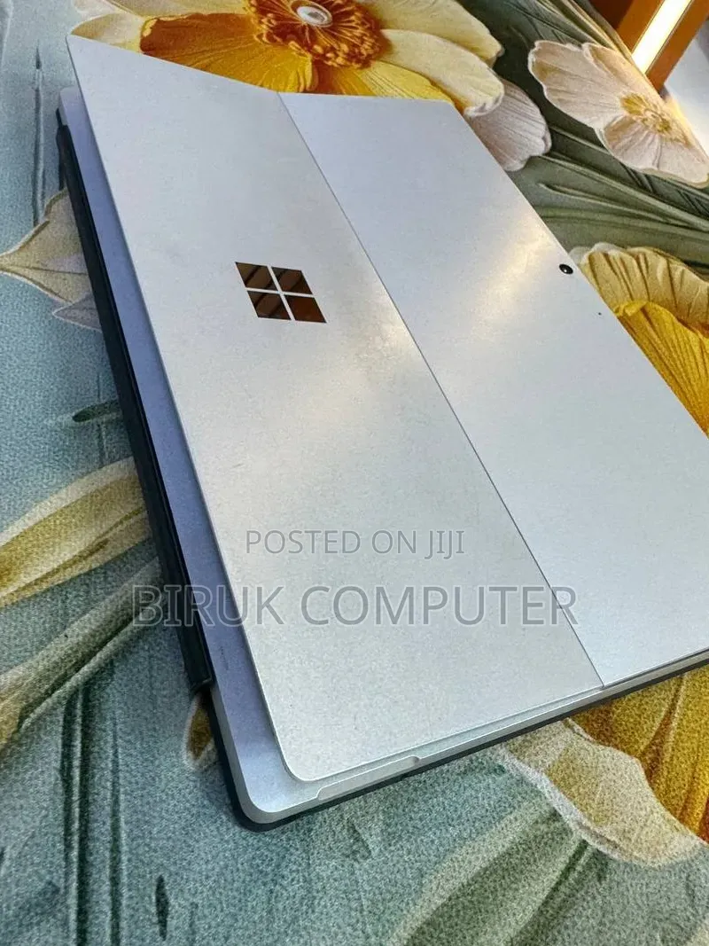New Laptop Microsoft Surface Pro 7 16GB Intel Core i7 SSD 512GB