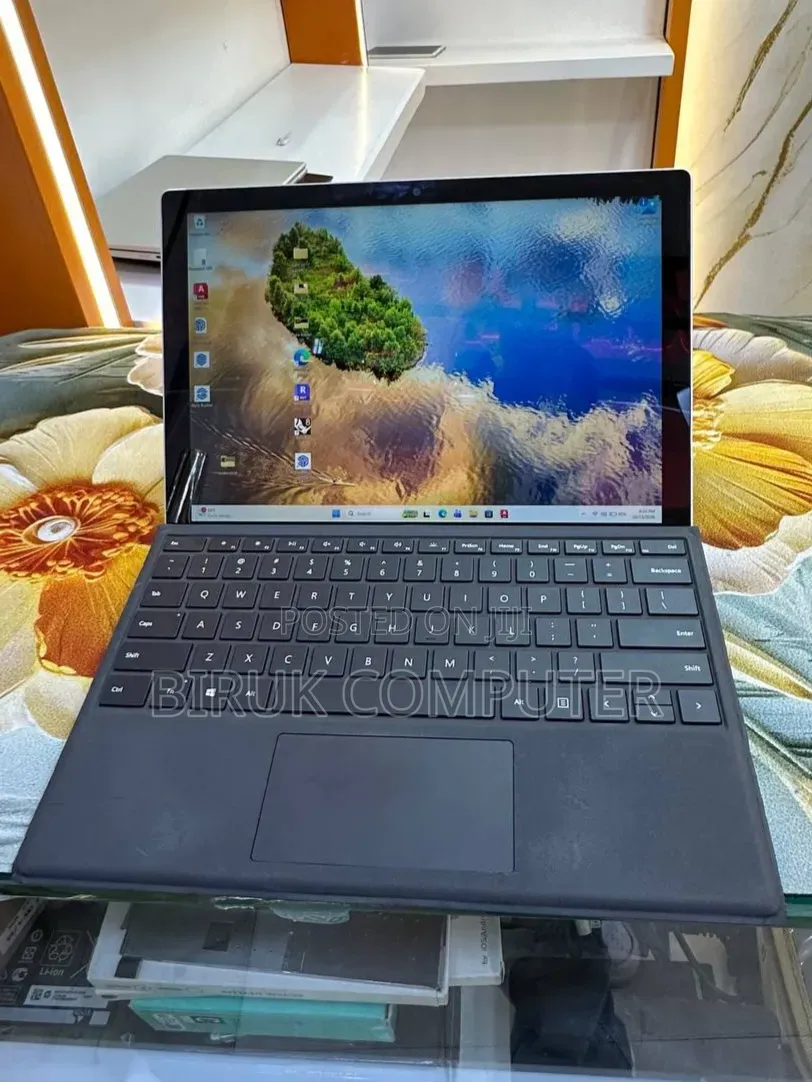 New Laptop Microsoft Surface Pro 7 16GB Intel Core i7 SSD 512GB