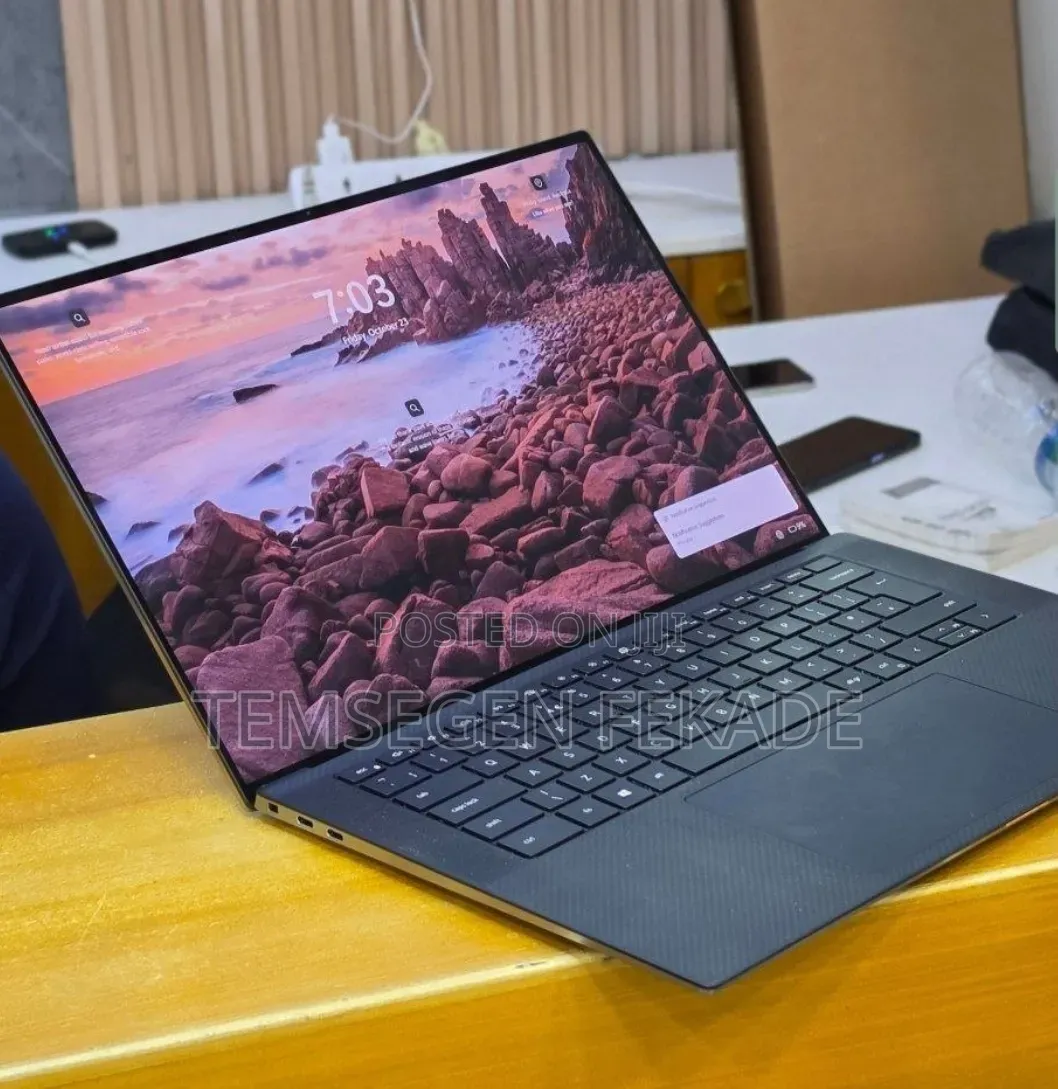 New Laptop Dell Precision 5550 16GB Intel Core i7 SSD 512GB