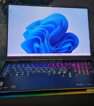 New Laptop Lenovo Legion 9 32GB AMD Ryzen 9 SSD 1T