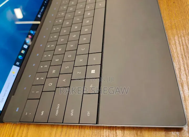 New Laptop Dell XPS 13 32GB Intel Core i7 SSD 512GB