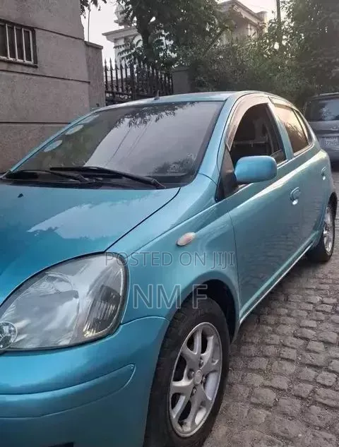 Toyota Vitz 2003