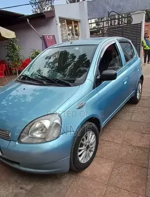 Toyota Vitz 2003