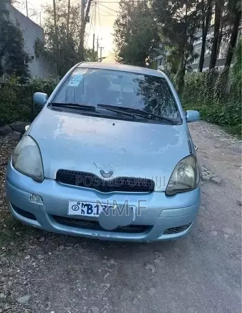 Toyota Vitz 2003