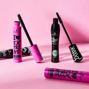 Essence Mascara Call Me Queen