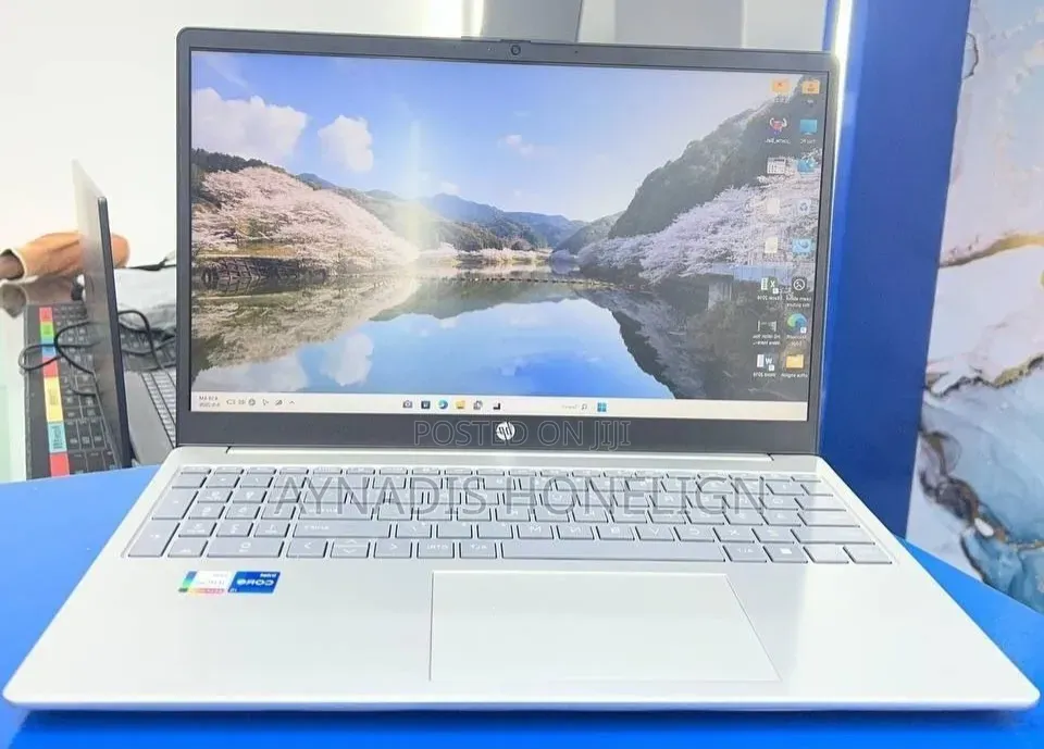 New Laptop HP Stream Notebook 16GB Intel Core i5 SSD 1T