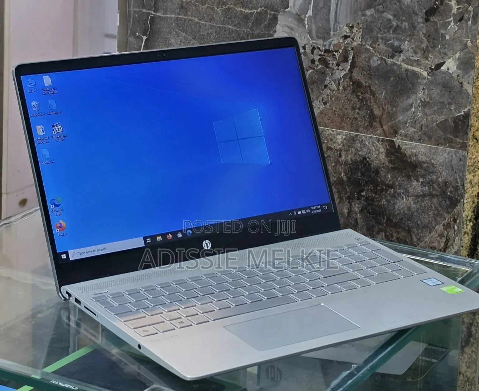 New Laptop HP Pavilion 15 8GB Intel Core i5 SSD 256GB