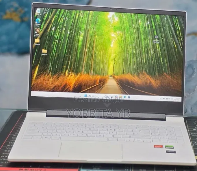New Laptop HP Victus 16 16GB AMD Ryzen 7 SSD 1T