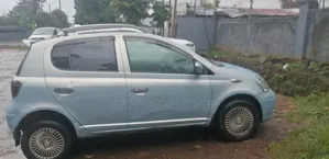 Toyota Vitz 2004 Blue