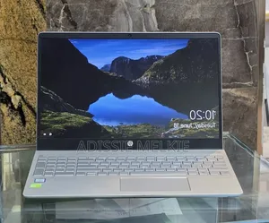 New Laptop HP Pavilion 15 8GB Intel Core i5 SSD 256GB