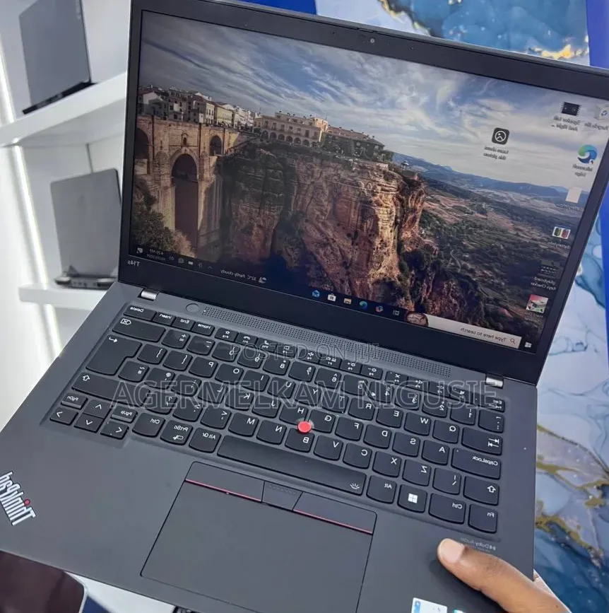 New Laptop Lenovo ThinkPad T14s G4 16GB Intel Core i5 SSD 512GB