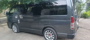 Car 2007 Gray