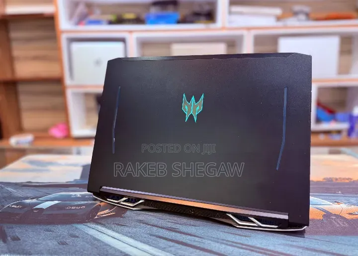 New Laptop Acer Predator Helios 300 16GB Intel Core i7 SSD 512GB