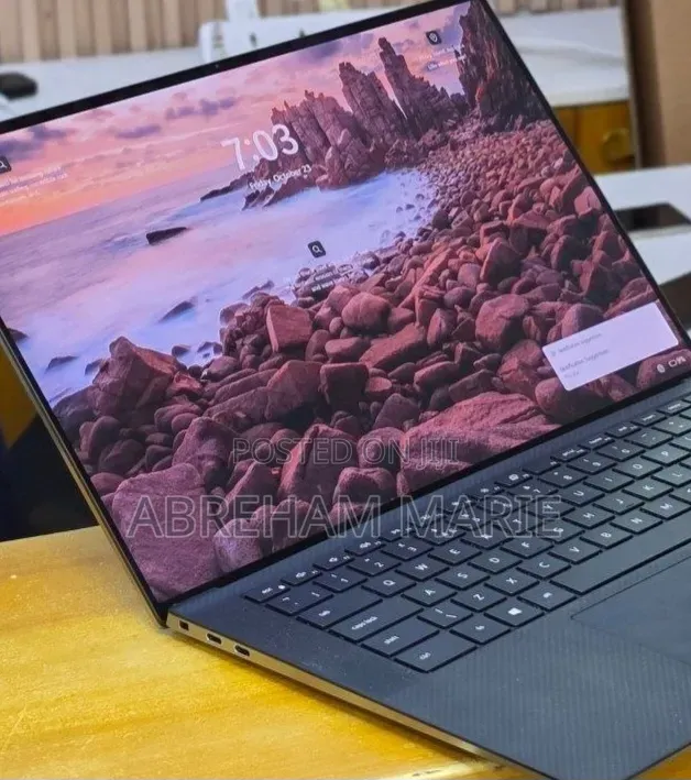 New Laptop Dell Precision 5570 16GB Intel Core i7 SSD 512GB