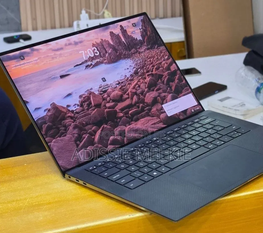 New Laptop Dell Precision 5550 16GB Intel Core i7 SSD 512GB