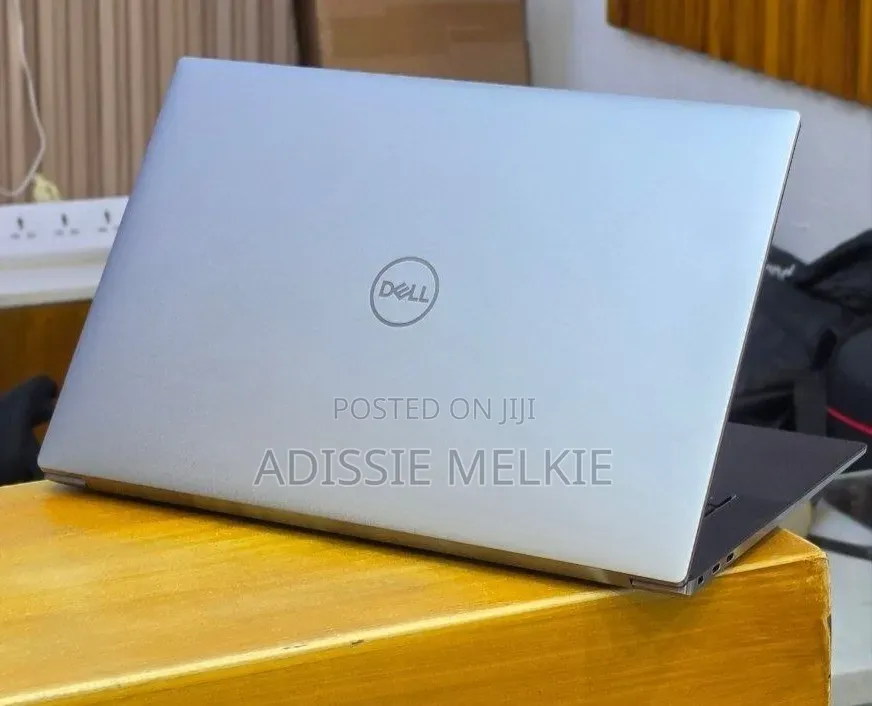 New Laptop Dell Precision 5550 16GB Intel Core i7 SSD 512GB