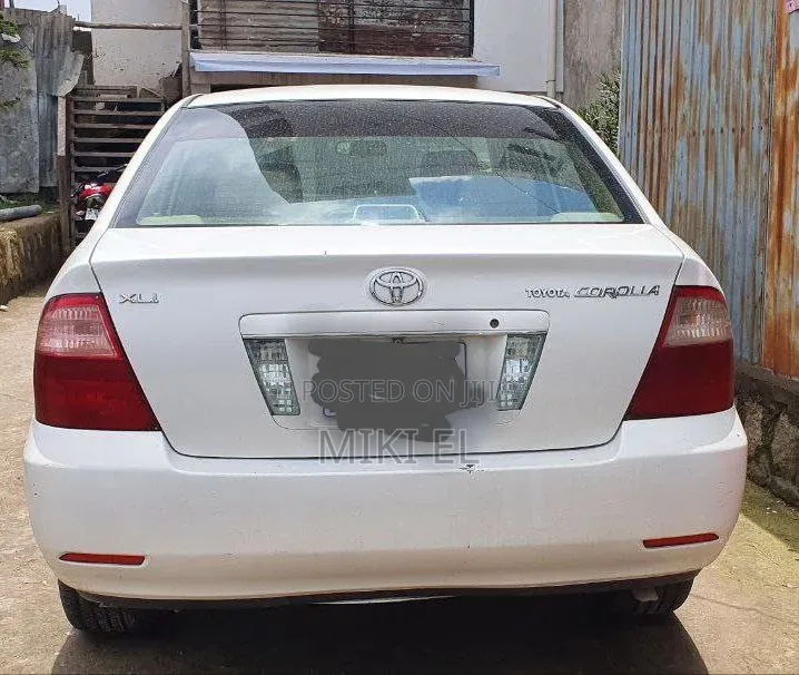 Toyota Corolla 2007 White