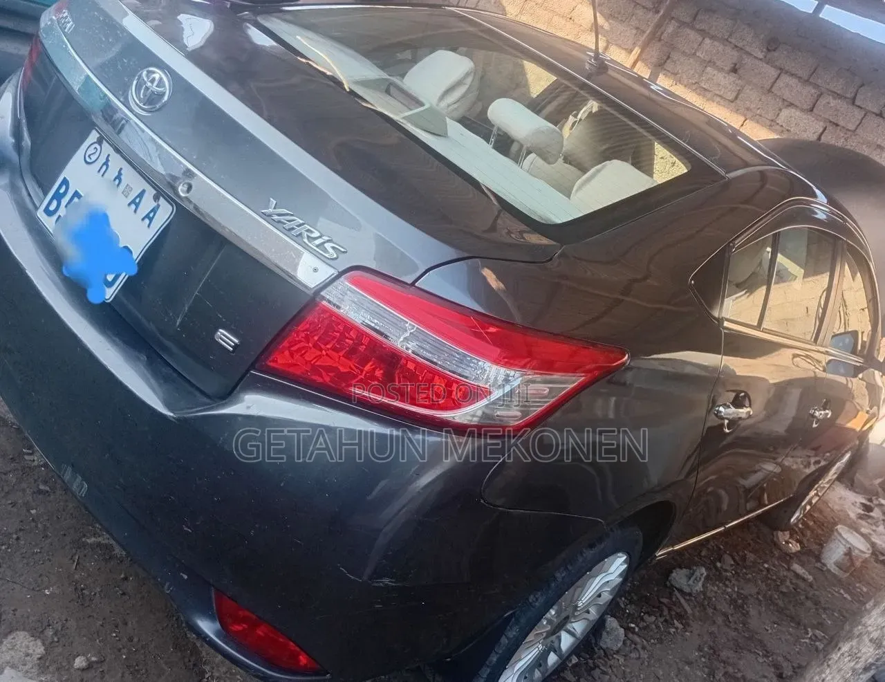 Toyota Yaris 2016 Gray