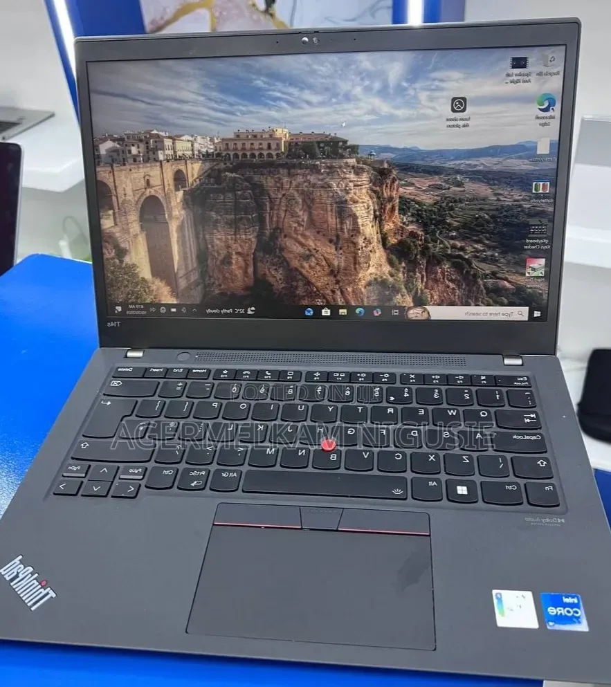 New Laptop Lenovo ThinkPad T14s G4 16GB Intel Core i7 SSD 512GB