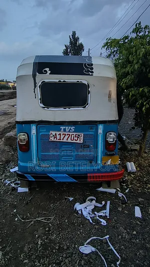 Bajaj Avenger 150 Street 2022 Blue