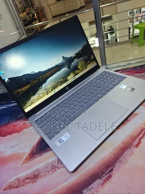 New Laptop HP Stream Notebook 16GB Intel Core i7 SSD 1T