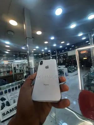 Apple iPhone X 64 GB White
