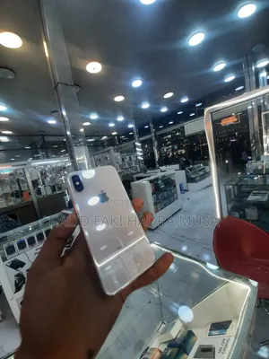Apple iPhone X 64 GB White