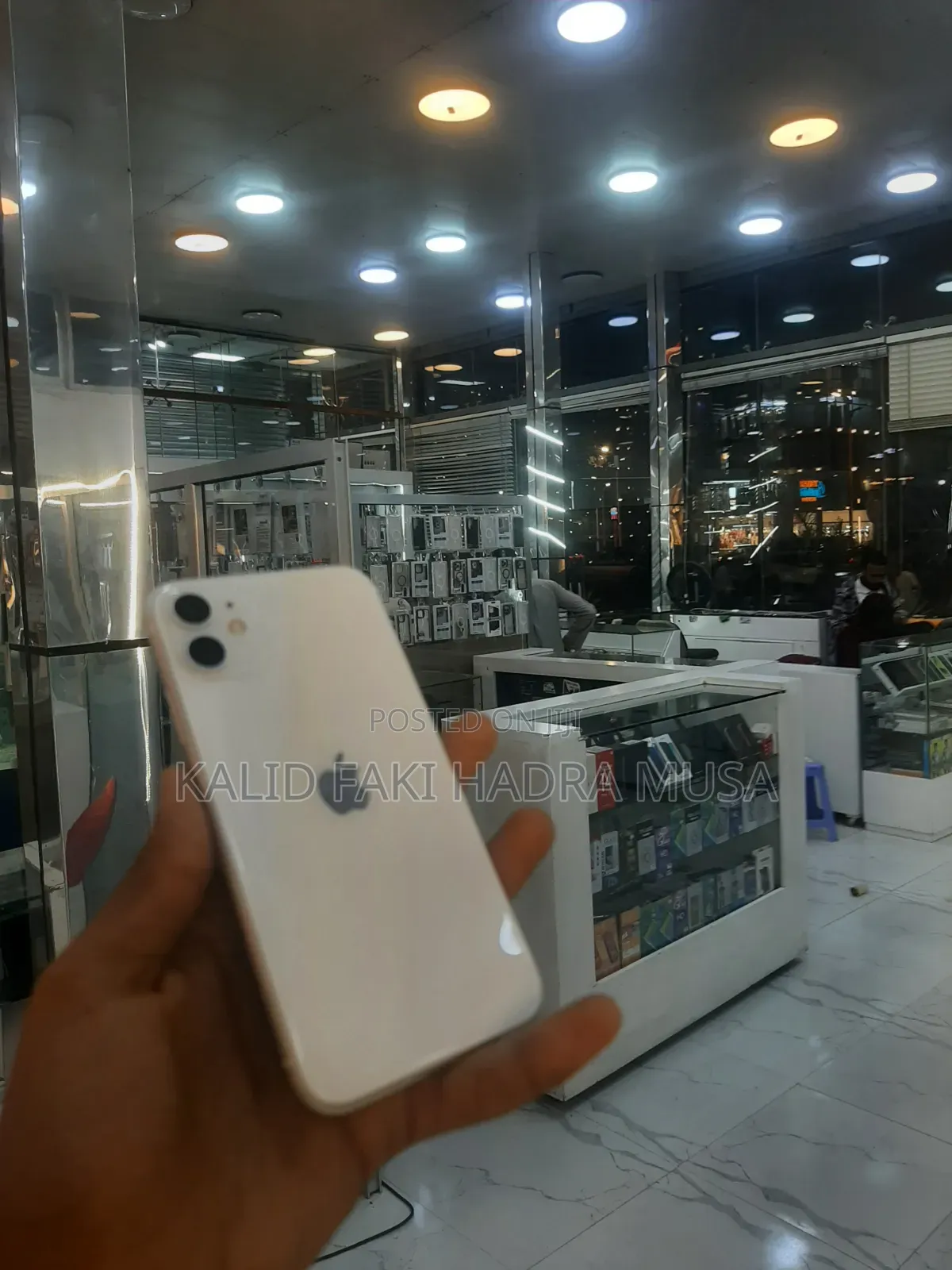 Apple iPhone 11 64 GB White