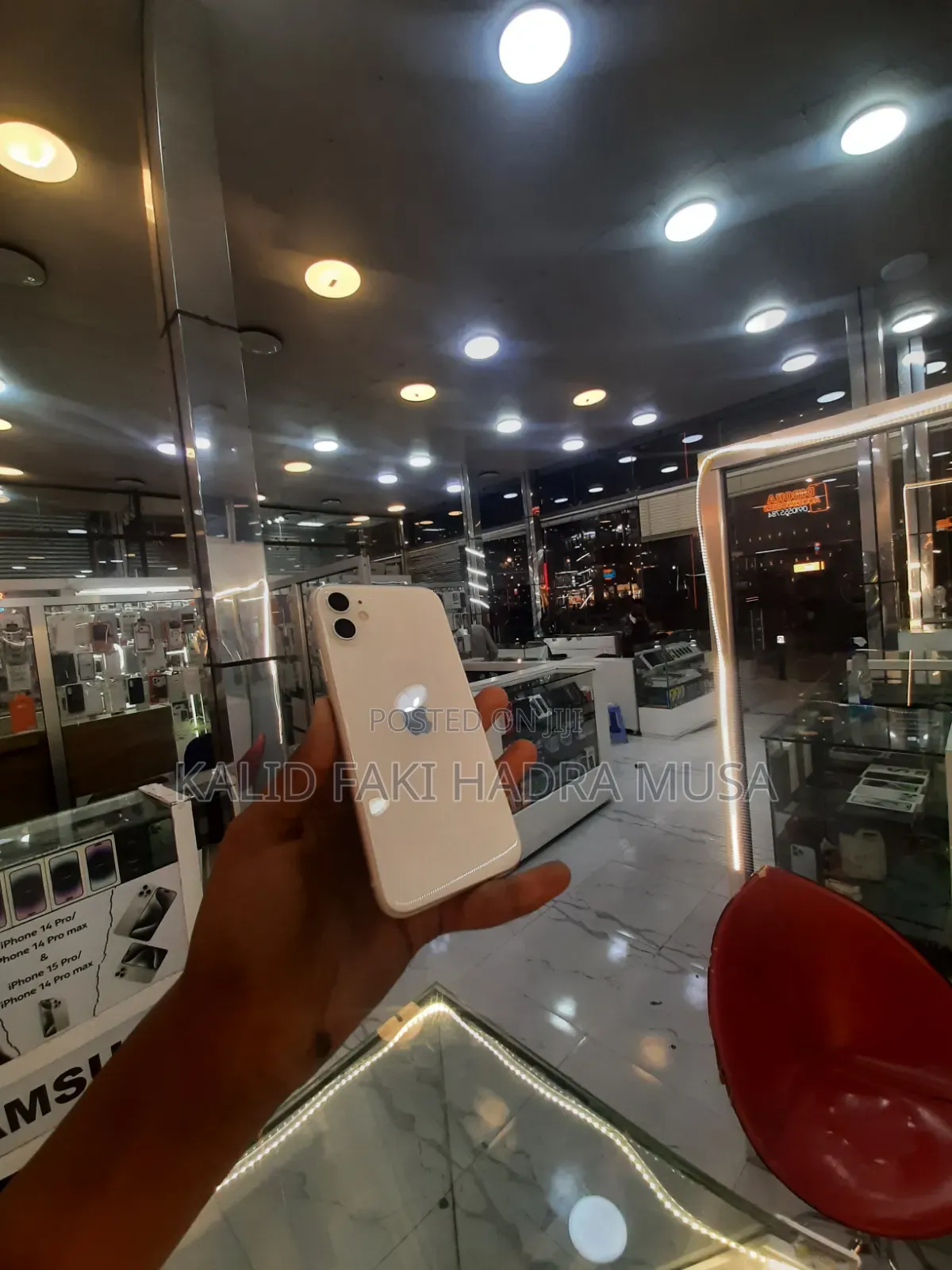 Apple iPhone 11 64 GB White