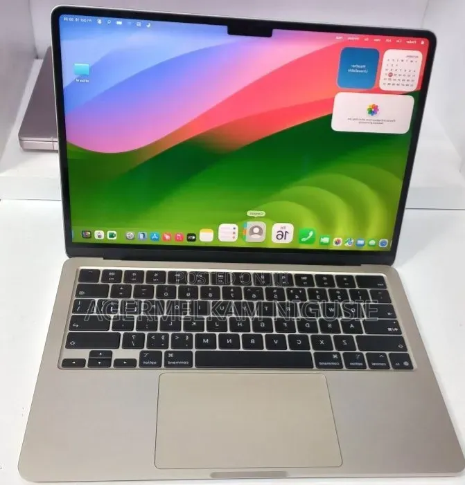 New Laptop Apple MacBook Air 2026 M5 16GB AMD A10 SSD 512GB