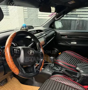 Toyota Hilux 2018 Silver