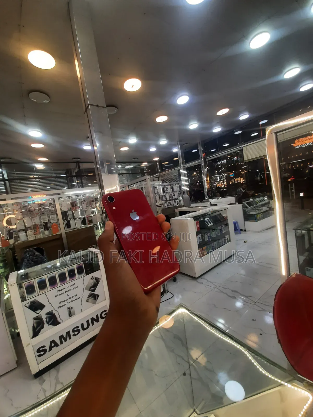 Apple iPhone XR 64 GB Red