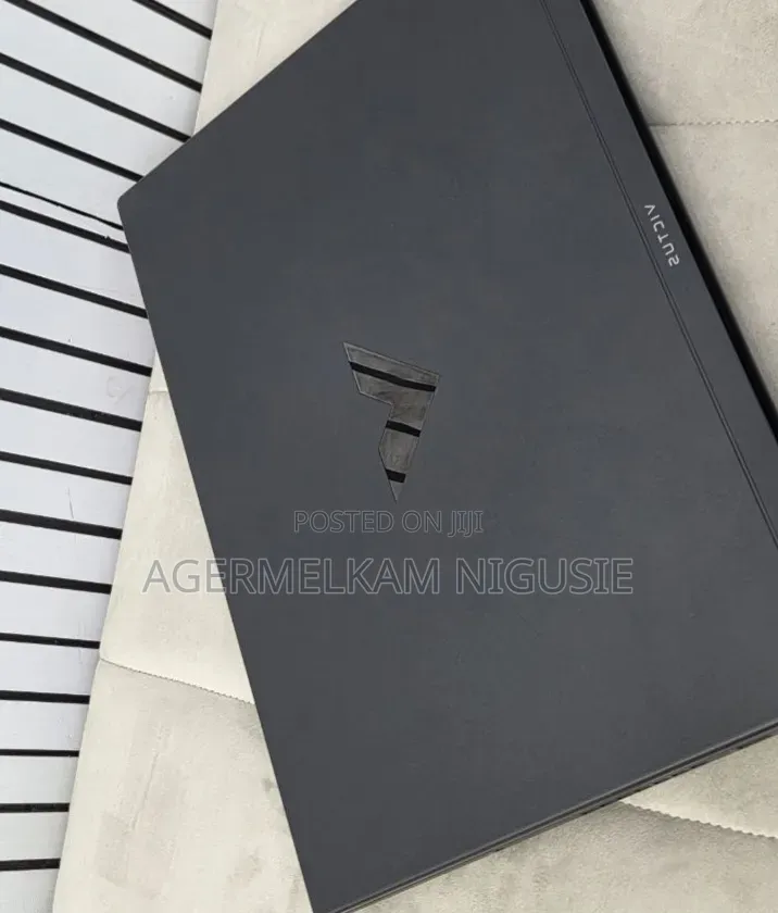 New Laptop HP Victus 15 16GB Intel Core i7 SSD 512GB