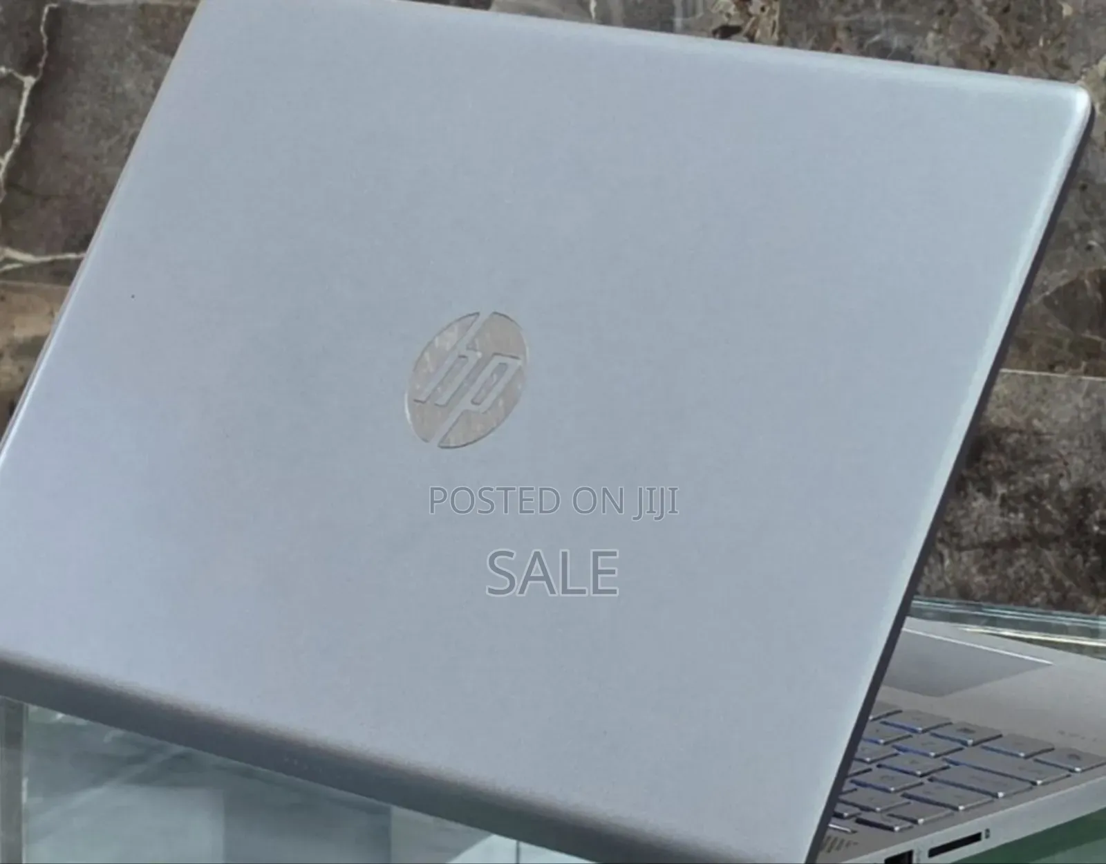 New Laptop HP Pavilion 15 8GB Intel Core i5 SSD 256GB
