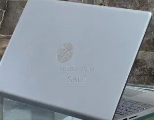 New Laptop HP Pavilion 15 8GB Intel Core i5 SSD 256GB