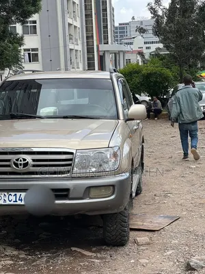 Toyota Land Cruiser 2006 Gold