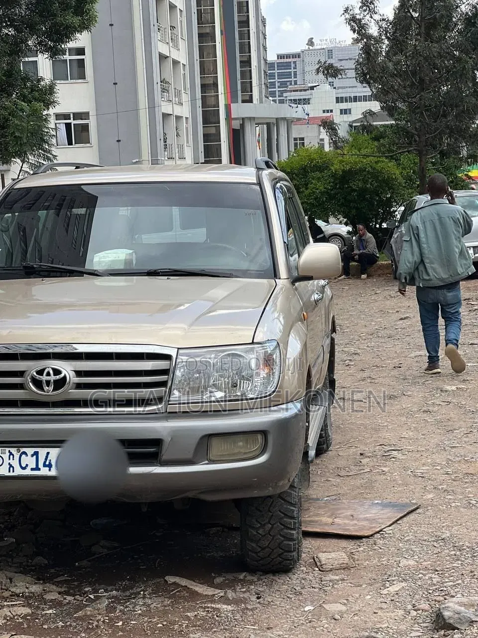 Toyota Land Cruiser 2006 Gold