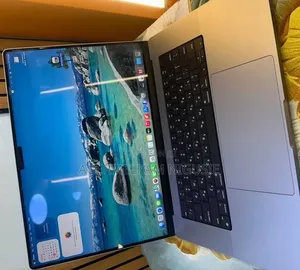 New Laptop Apple MacBook Pro 2021 M1 16GB AMD A10 SSD 512GB