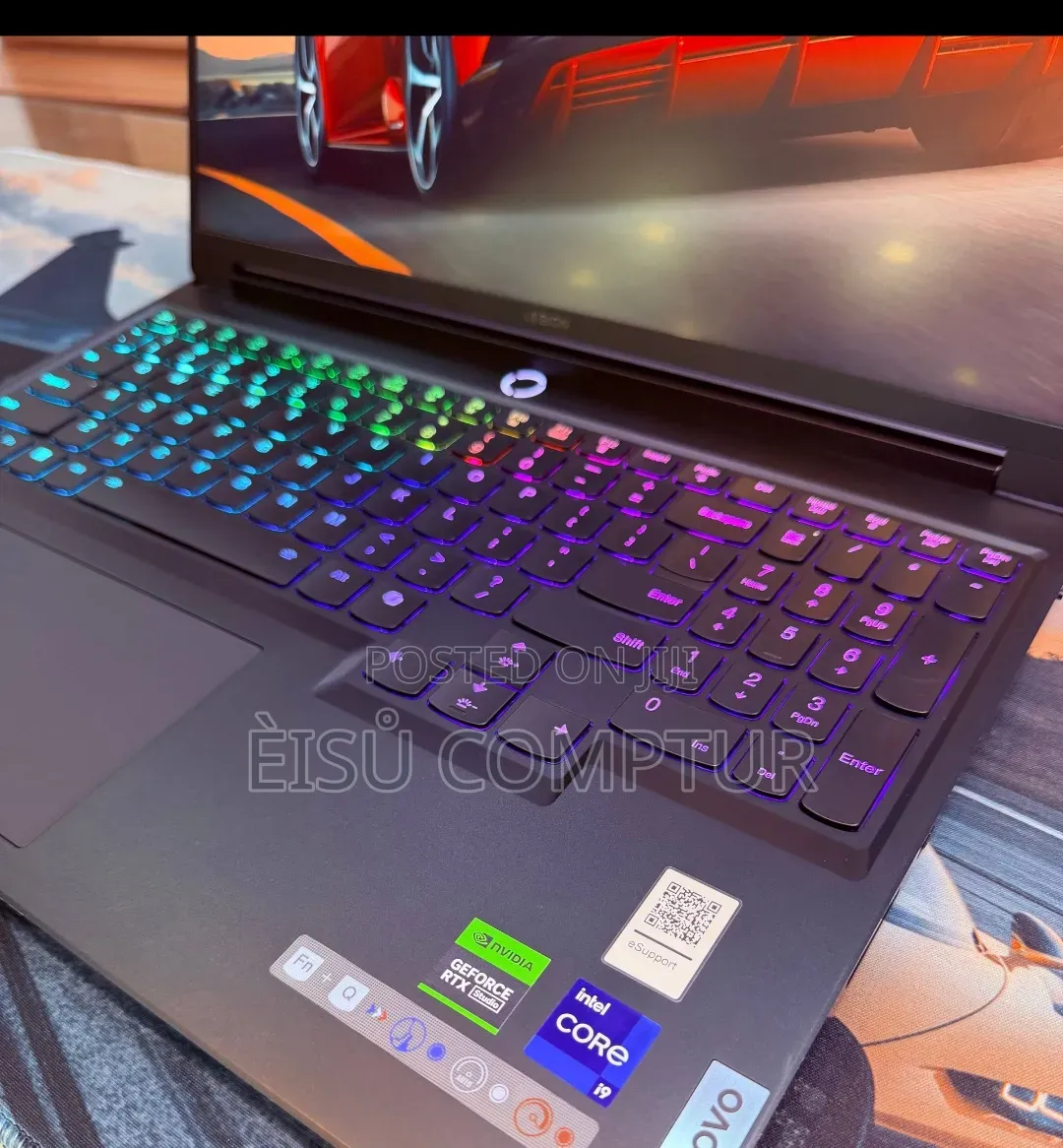 New Laptop Lenovo Legion Pro 7 16GB Intel Core i9 SSD 1T