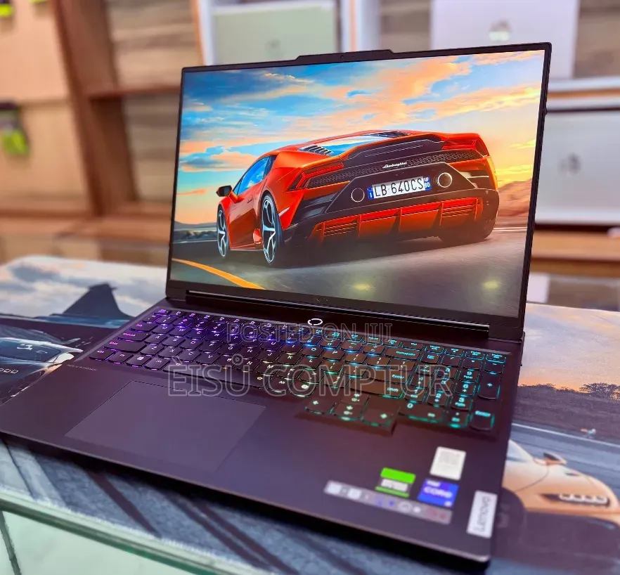 New Laptop Lenovo Legion Pro 7 16GB Intel Core i9 SSD 1T