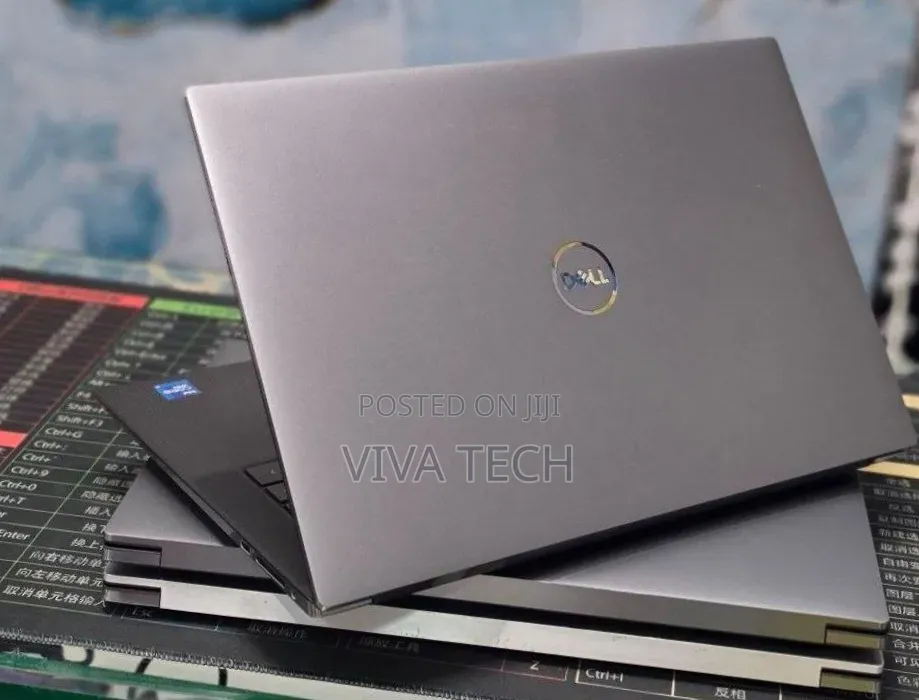 New Laptop Dell Precision 5560 32GB Intel Core i7 SSD 1T