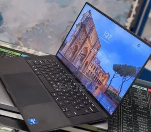 New Laptop Dell Precision 5560 32GB Intel Core i7 SSD 1T
