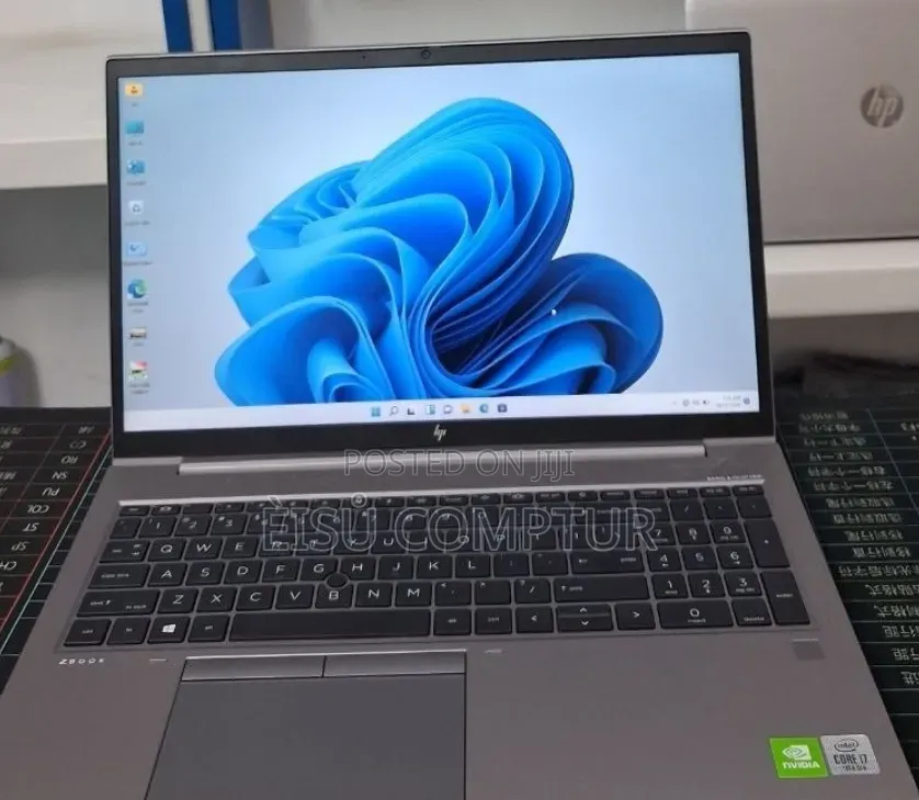 New Laptop HP ZBook Fury 17 G7 16GB Intel Core i7 SSD 512GB