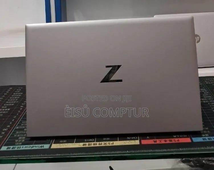 New Laptop HP ZBook Fury 17 G7 16GB Intel Core i7 SSD 512GB