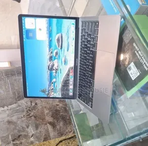 New Laptop Apple MacBook Air 2020 M1 8GB Intel Core i7 SSD 256GB