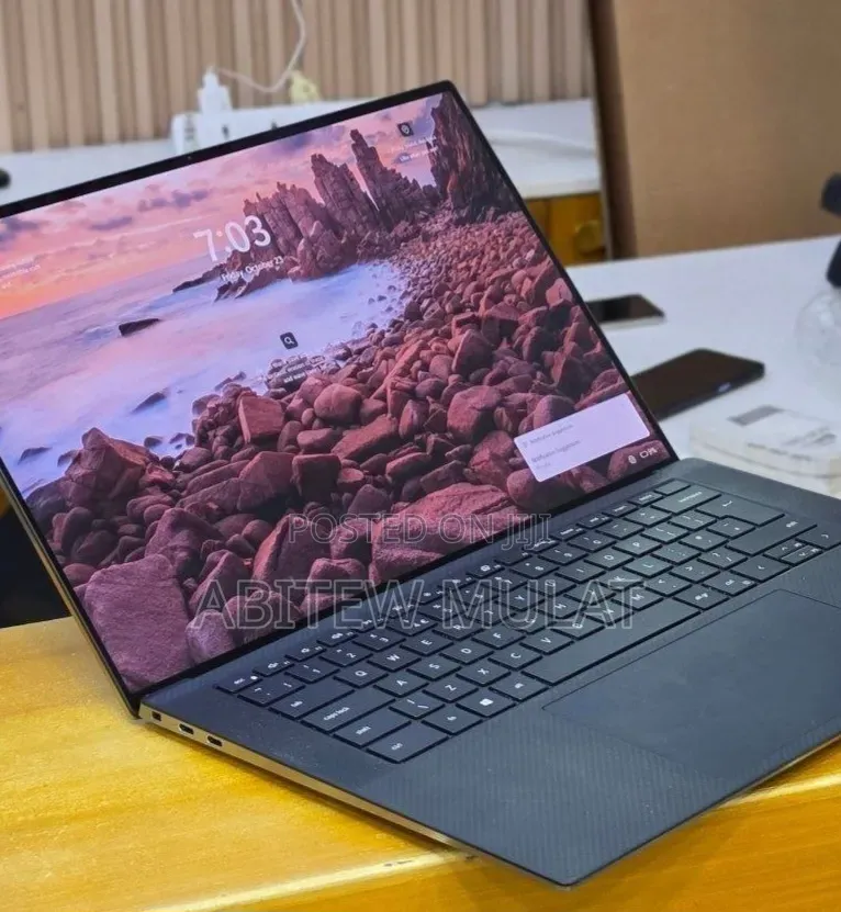New Laptop Dell Precision 5550 16GB Intel Core i7 SSD 512GB