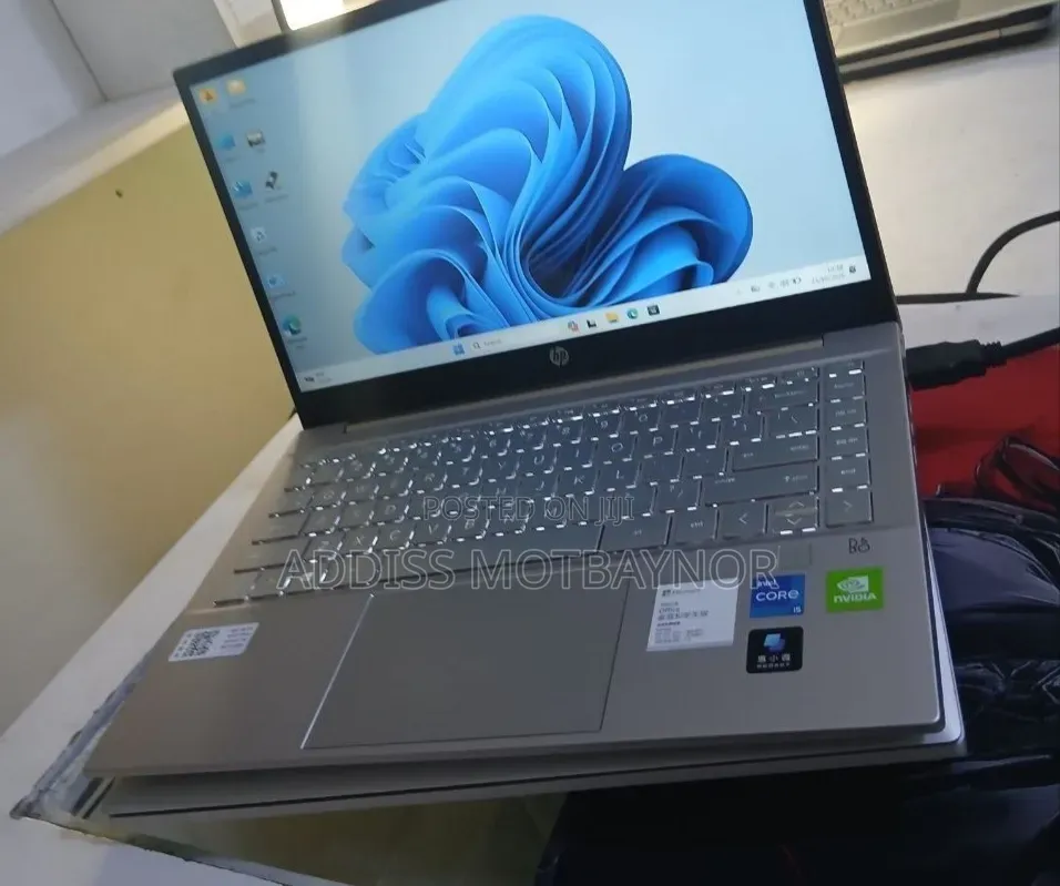 New Laptop HP Pavilion 15 16GB Intel Core i5 SSD 512GB